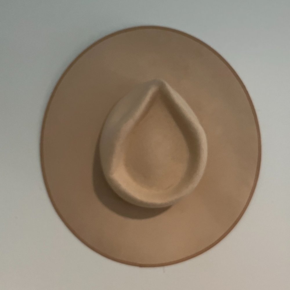 Ivory Rancher - Picture 5 of 5